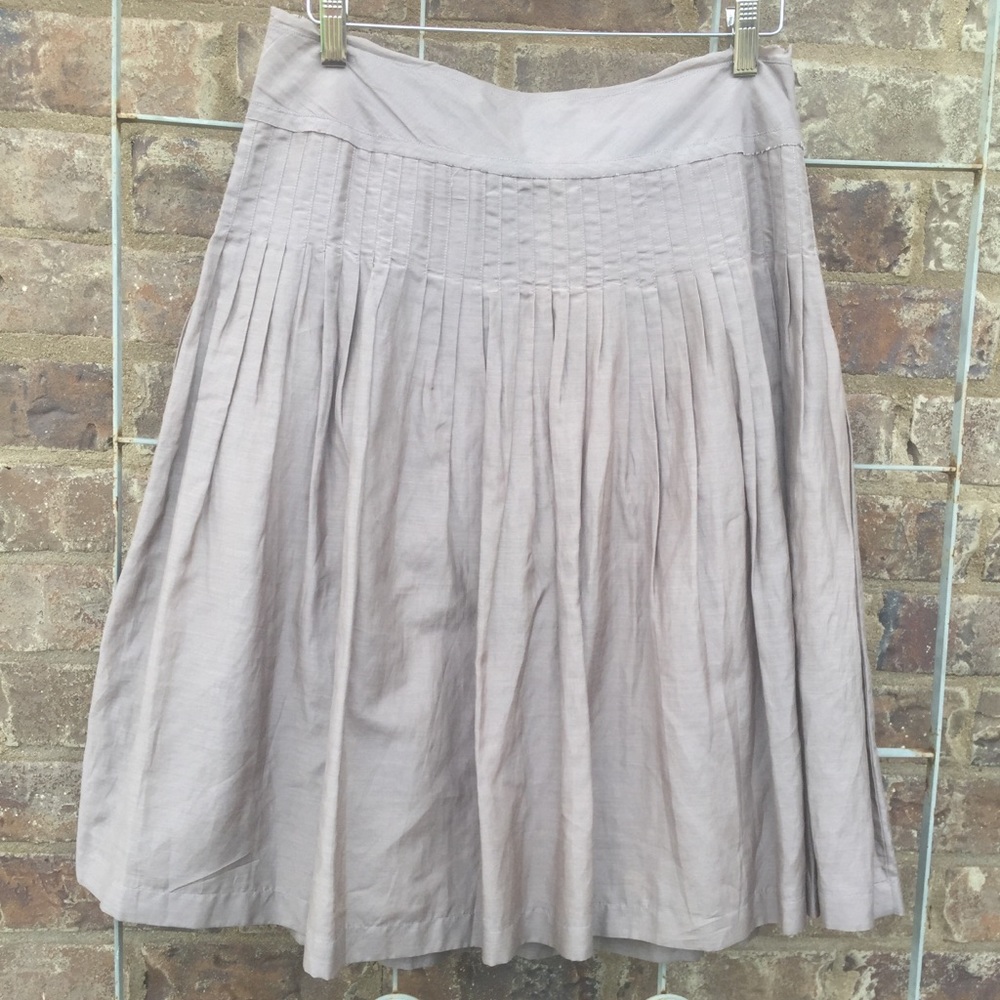 Banana Republic Pleated Midi Summer Skirt Size 4
